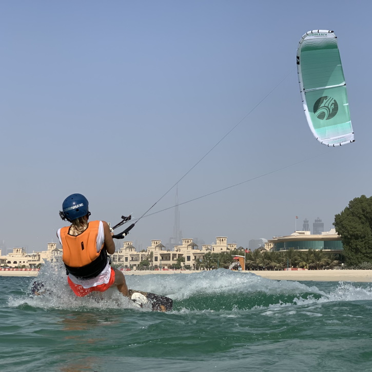 water start kite surf lessons dubai